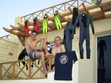 dichtes kursprogramm mit tauchschler alex