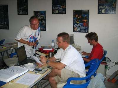 idc04.jpg (16314 Byte)